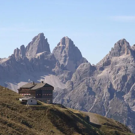 Ferienhaus-Sonnblick-Nahe-An-Der-Italienischen-Grenze 別荘 ジリアン